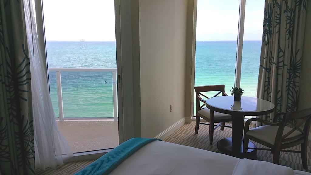 Private Oceanfront Apartments In Sunny Isles Beach ! 外观 照片